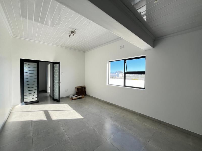 3 Bedroom Property for Sale in Laaiplek Western Cape